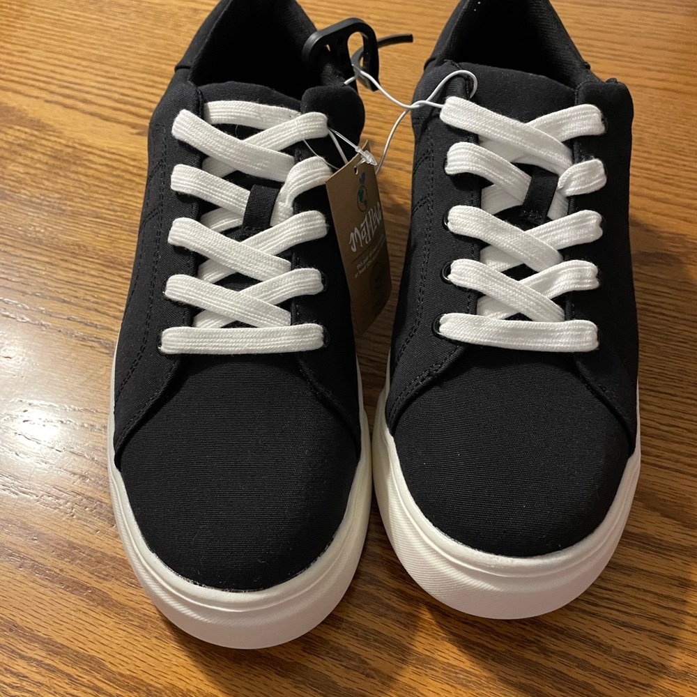 Mad, love tie up sneakers